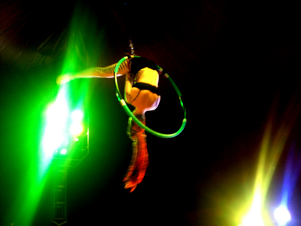 Pole Dance, Akrobatik, Strip : Lady Kitty´s Hell´s Belles
