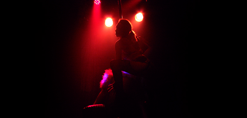 Lady Kitty´s Hell´s Belles: Pole Dance, Strip und Lap Dance ::: Prinzenbar / Reeperbahn